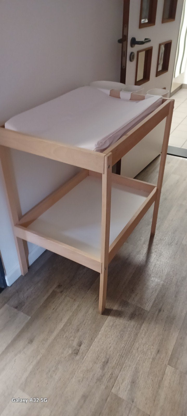 verzorgtafel, Ophalen, Zo goed als nieuw