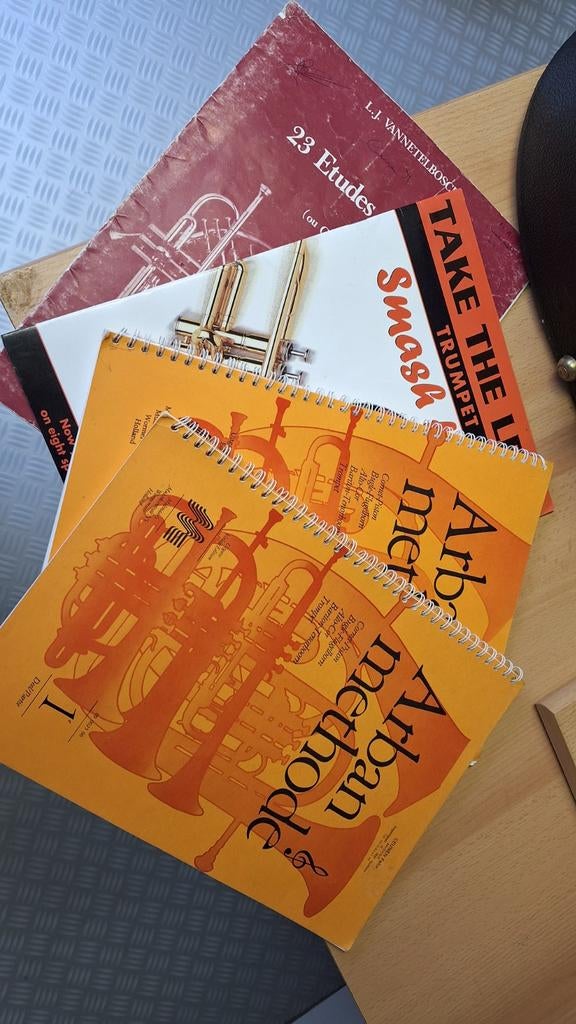 Oefenboeken trompet, Musique & Instruments, Instruments à vent | Trompettes, Enlèvement