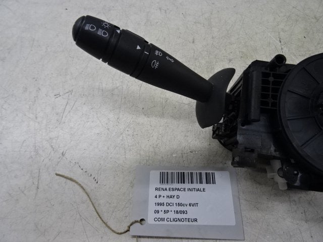 KNIPPERLICHTSCHAKELAAR Renault Espace (JK) (01-2002/03-2015), Gebruikt, Renault, Mevr. I. Hauben, Rue de l'Espoir 34 34
4030  GRIVEGNÉE, BE