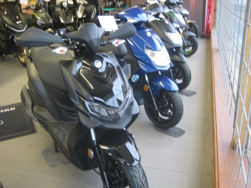 SYM JET 4 RX PROMO 2.299€, Vélos & Vélomoteurs, Scooters | SYM, Neuf, Essence, Enlèvement