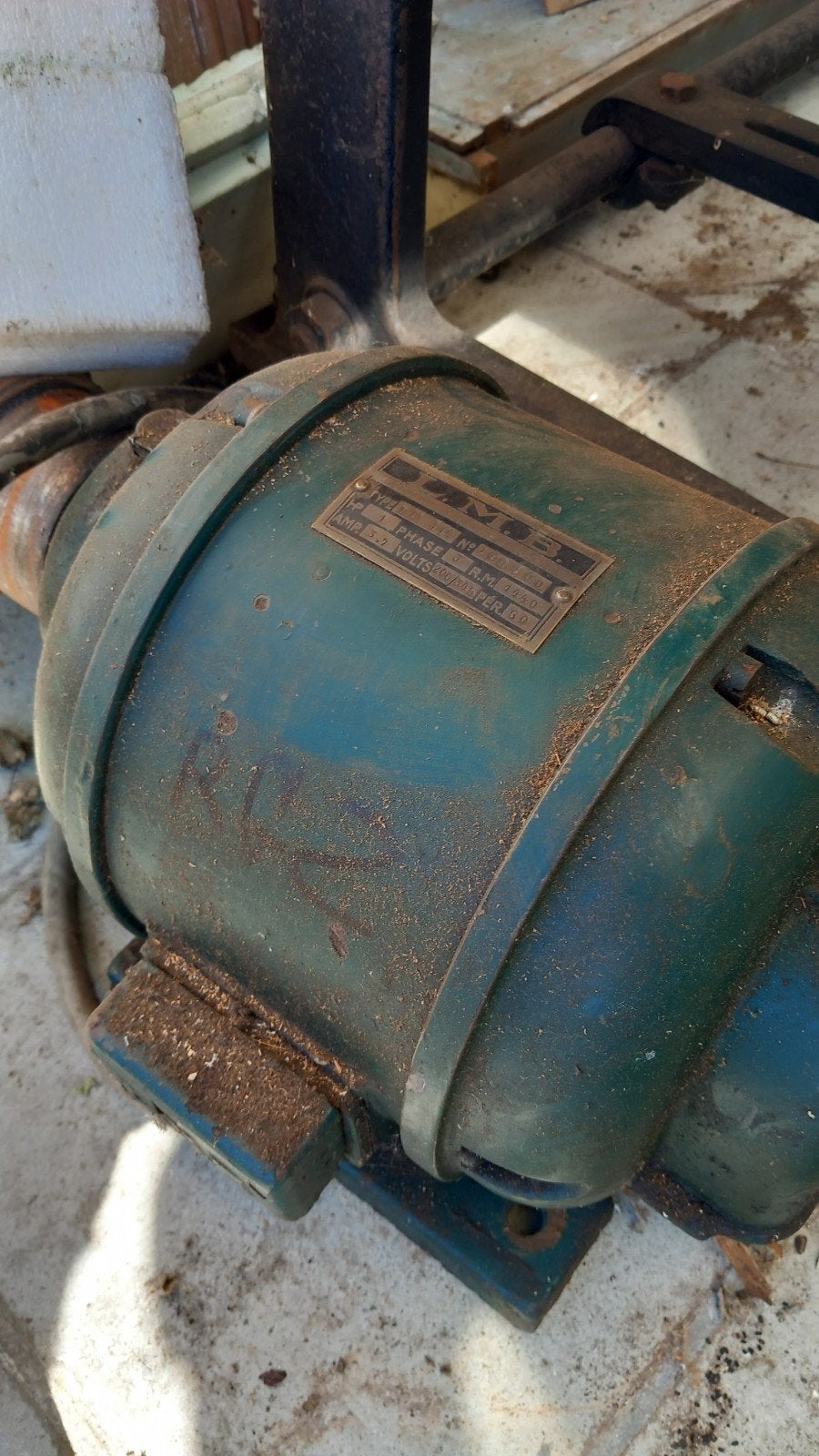 Schoenmaker gereedschap, Ophalen