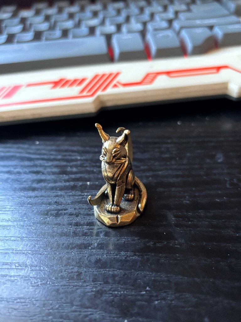 Figurine Chat en laiton du roi chat assis., Collections, Enlèvement ou Envoi, Neuf, Animal