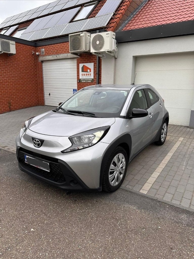 Toyota Aygo X 2023 - État Showroom, Autos, Toyota, Cuir, Achat, Euro 6, Carnet d'entretien
