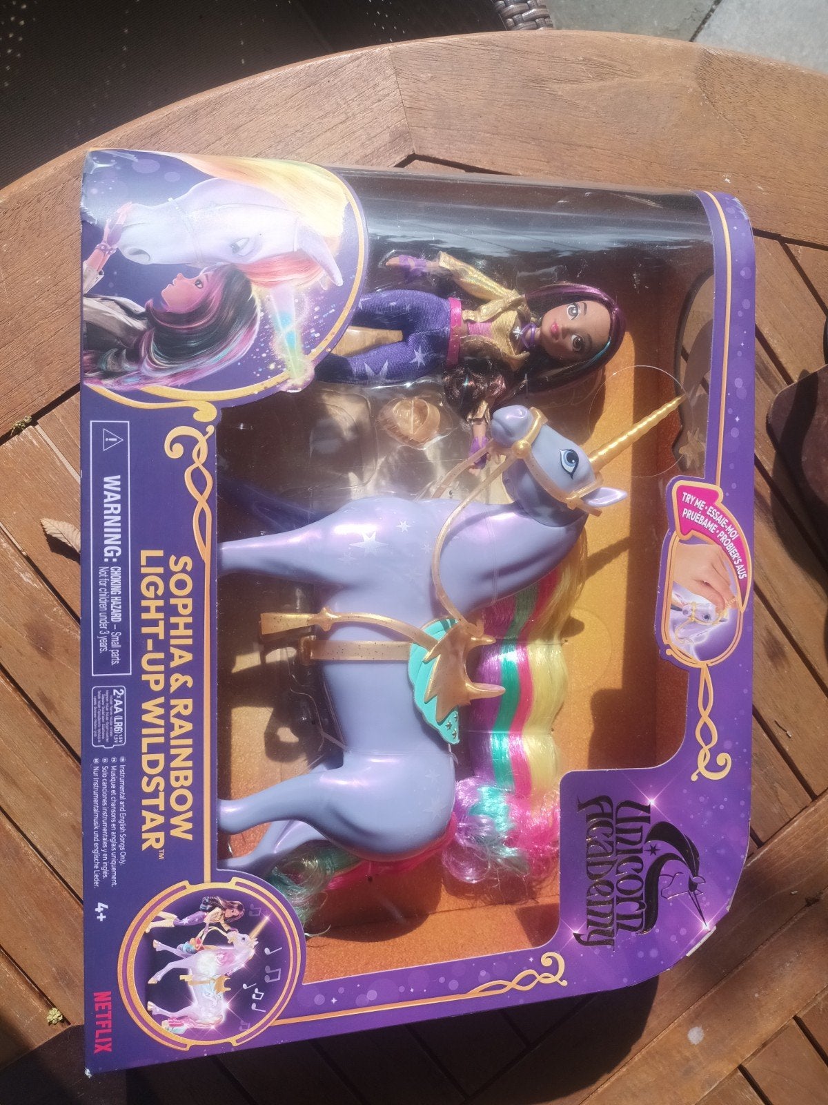 Unicorn sophia& rainbow, Ophalen