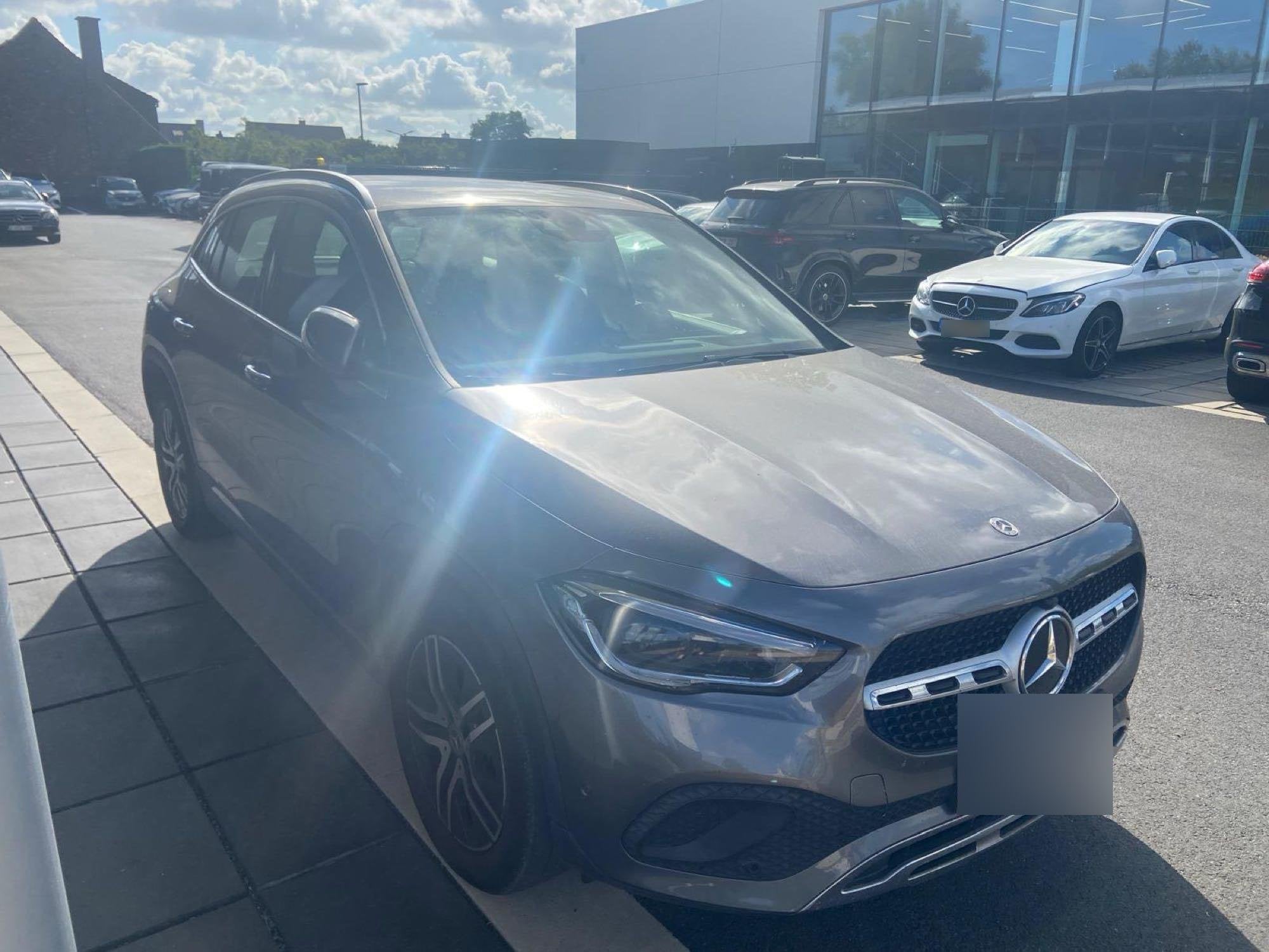 Mercedes-Benz GLA GLA 250 e (automatique), 218 ch, Achat, 1800 kg, Entreprise