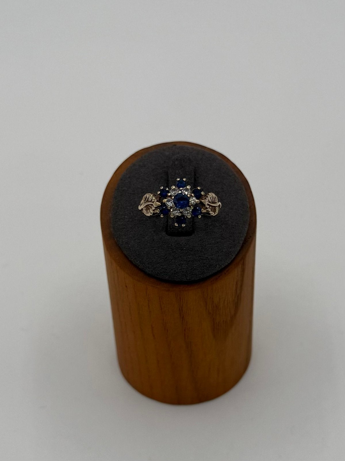 Vintage 9K Gouden Ring London 1973 Blauwe & Witte Saffieren, Handtassen en Accessoires, Ringen, 19 tot 20, Ophalen of Verzenden