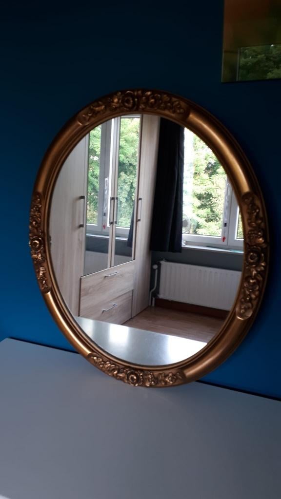Oude ovale kader met fotoglas, Ophalen