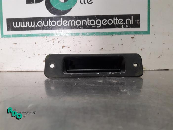 Poignée hayon d'un Citroen C8 (C8 02-), -, 3 mois de garantie, Utilisé, -
