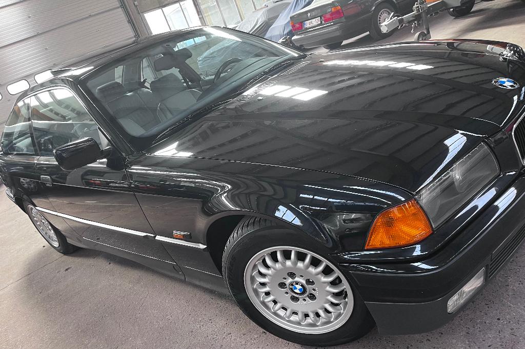 BMW 320i coupé - model E36 - voorouder - Oldtimer, Auto's, BMW, Particulier, 3 Reeks, ABS, Airbags, Airconditioning, Alarm, Automatische klimaatregeling
