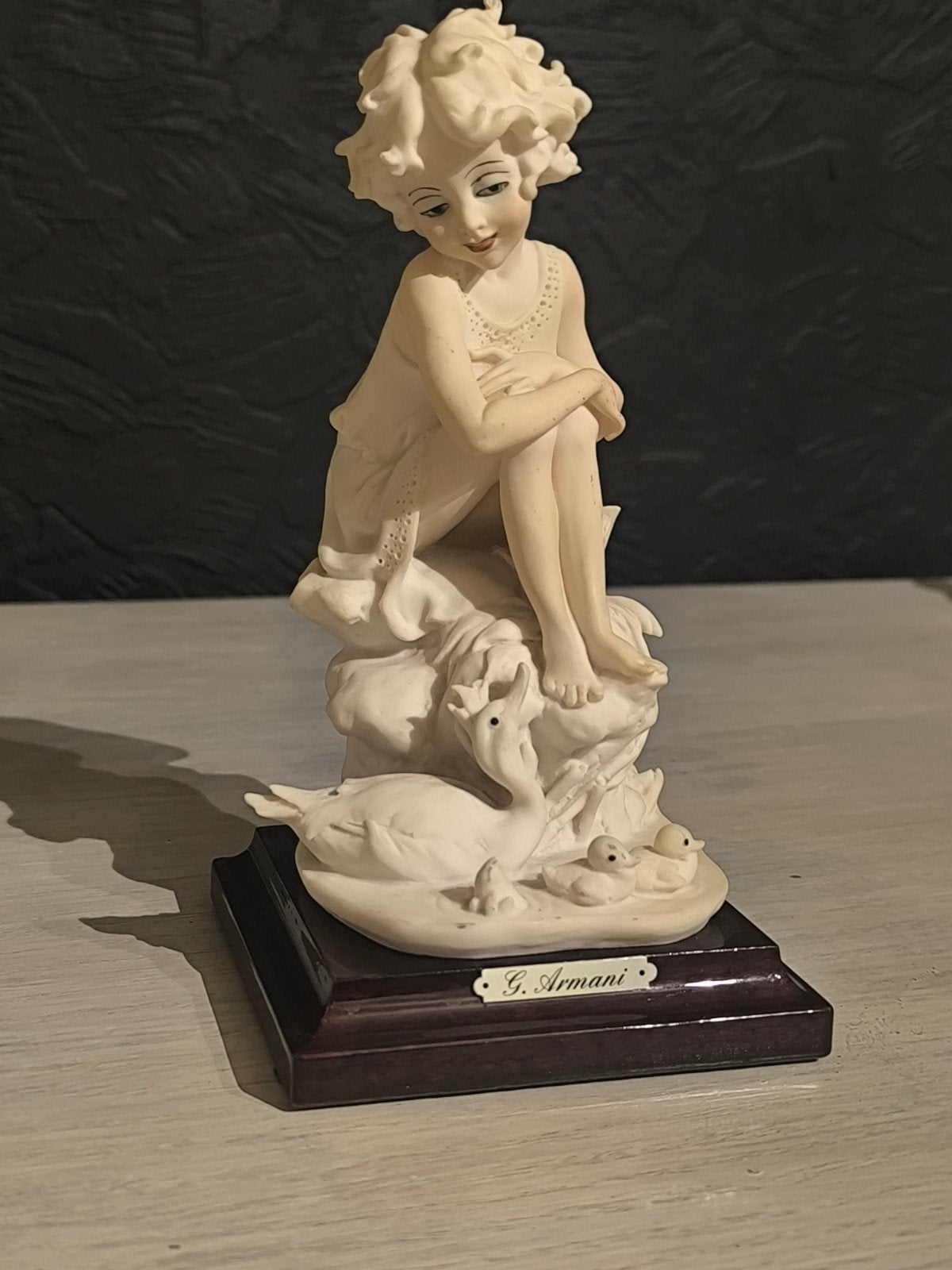 Statuette Giuseppe Armani — « Souvenirs magiques » (1988), Enlèvement ou Envoi