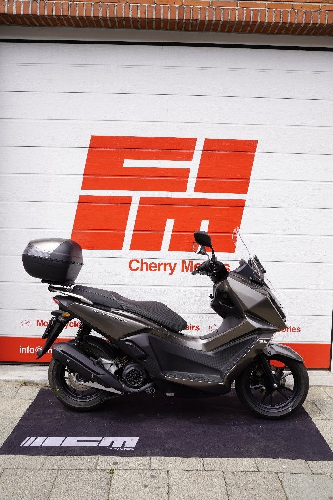 KYMCO SKYTOWN 125i - 2024 - 2.000KM - NIEUWSTAAT, Autres modèles, 125 cm³, Comme neuf, Enlèvement