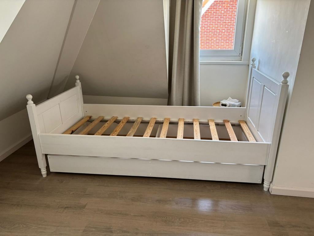 Lit pour enfant en bois de luxe, Enlèvement, Sommier à lattes