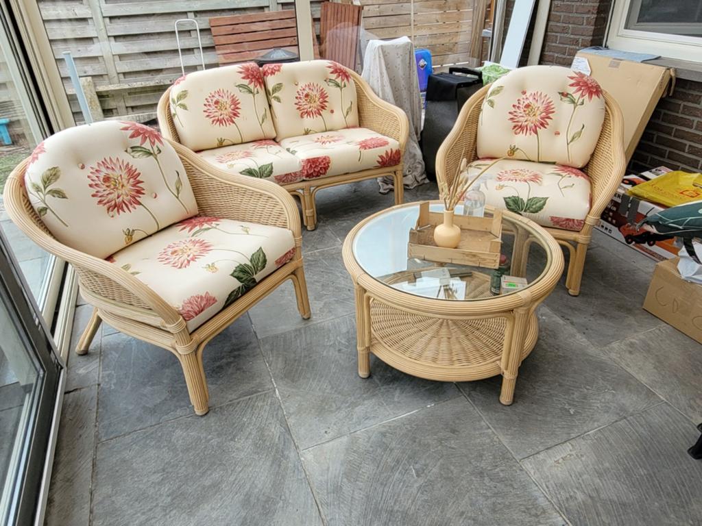 Komplete rieten salon met Salontafel, Tuin en Terras, Ophalen