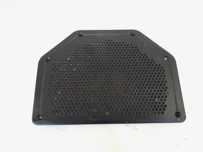 Chapeau de haut-parleur d'un BMW 3-Serie, -, 3 mois de garantie, Utilisé, -