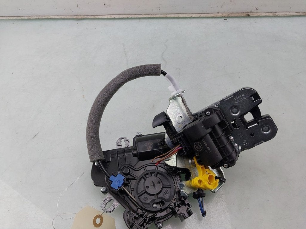 SLOTVANGER ACHTERKLEP Skoda Octavia Combi (NXAC) (01-2019/-), Auto-onderdelen, Dhr. J. Ham, Gebruikt, Administratie@autoham.nl