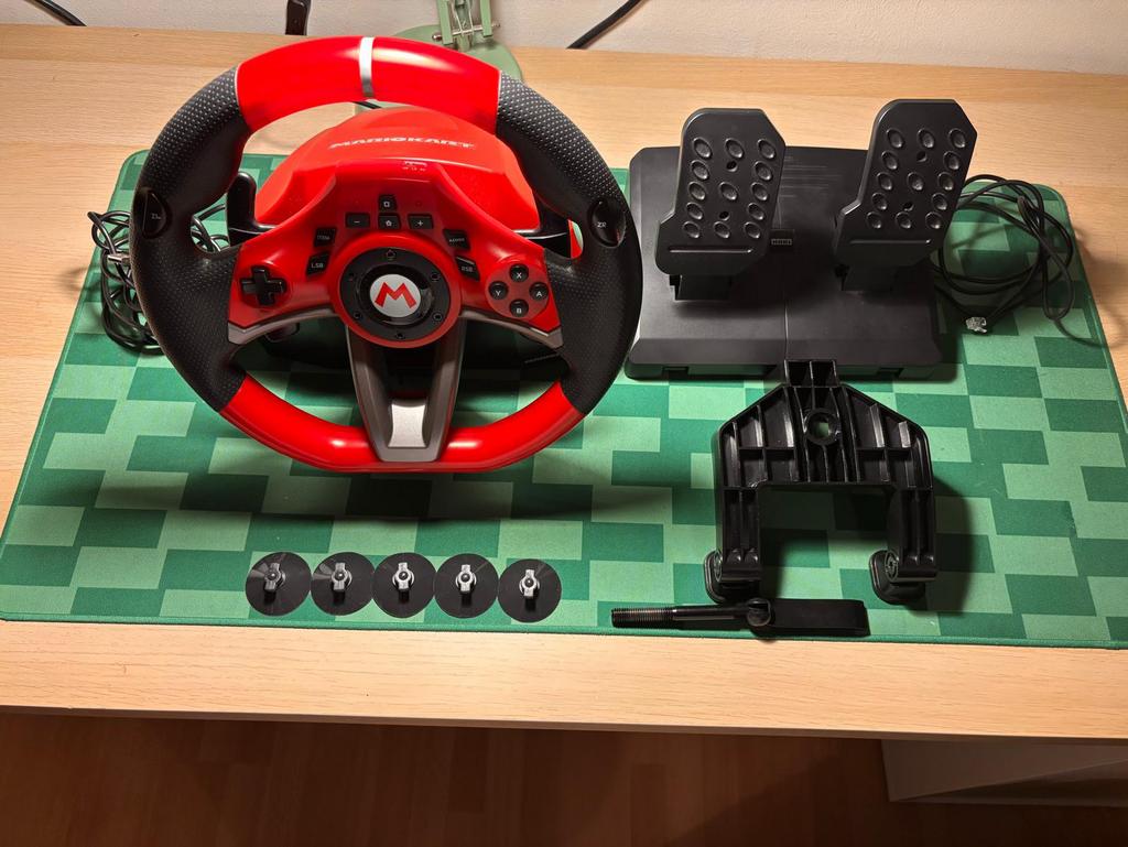 Hori Mario kart racing wheel pro deluxe, Kinderen en Baby's, Ophalen, Zo goed als nieuw