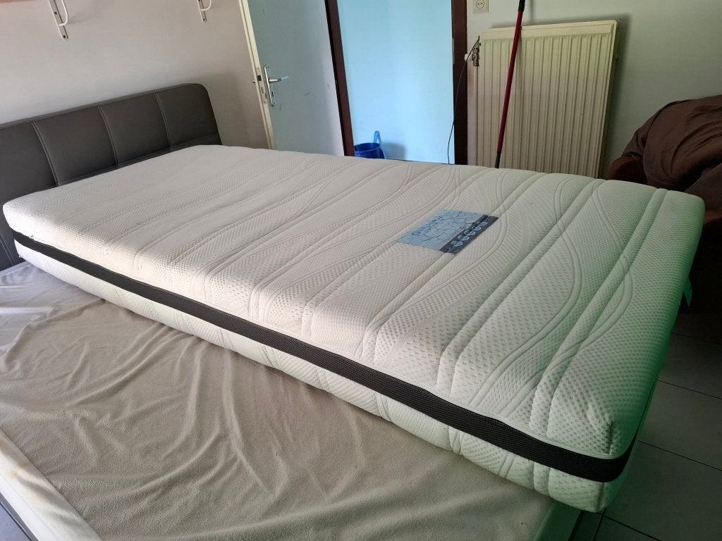 Een persoonsmatras 90 x 200 Swissway, 90 cm, Matelas, Enlèvement, 200 cm