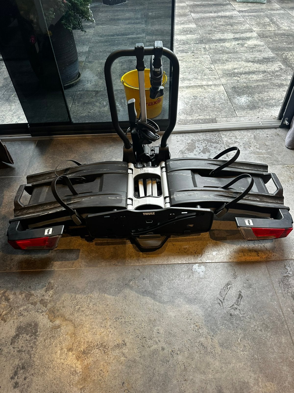 Thule easyfold xt933, Ophalen, Elektrische fiets, Zo goed als nieuw, 2 fietsen