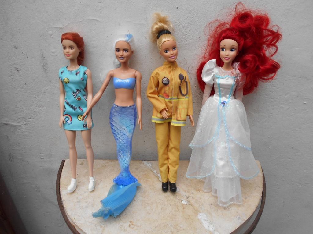 4   barbies, Kinderen en Baby's, Speelgoed | Poppen, Ophalen of Verzenden, Barbie