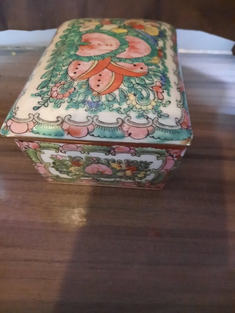 Sieradendoos met deksel rose famili, Ophalen