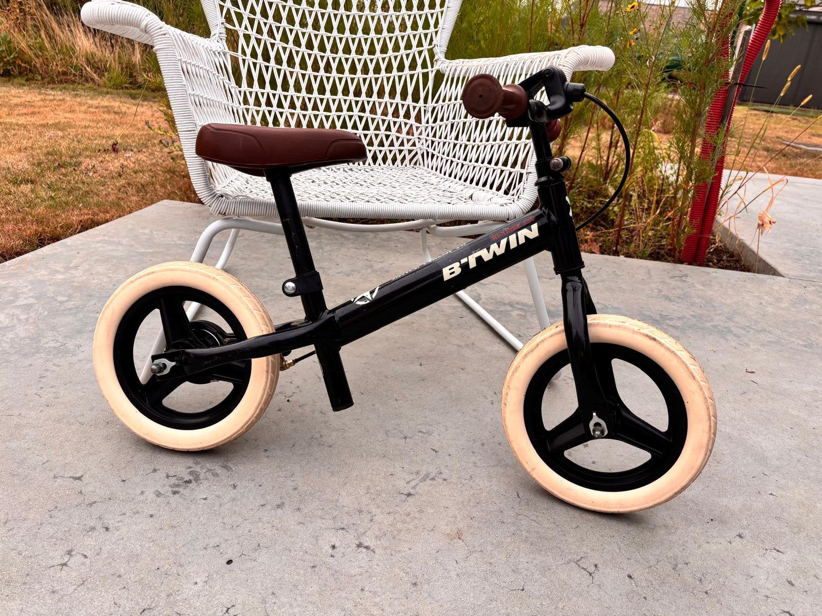 b-twin loopfietsje, Vélos & Vélomoteurs, Frein sur jante, Guidon à 360°, Aluminium, Enlèvement