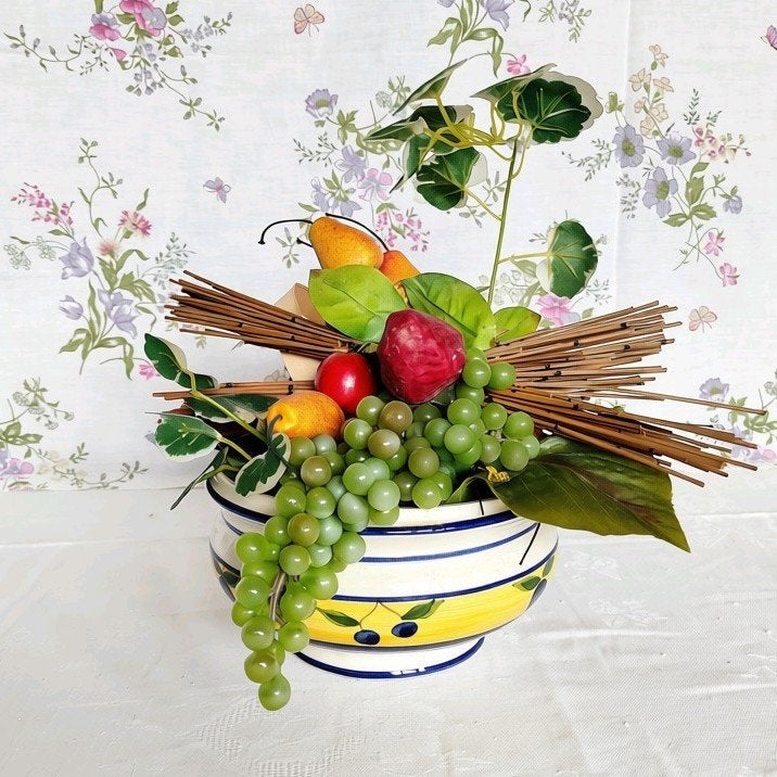 🍇Centre de table décoratif, céramique et fruits artificiels, 35 cm, Enlèvement ou Envoi, Intérieur, Plante artificielle