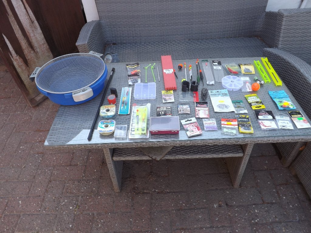nieuwe zeef met voederkom en nieuw klein materiaal, Ophalen of Verzenden, Nieuw
