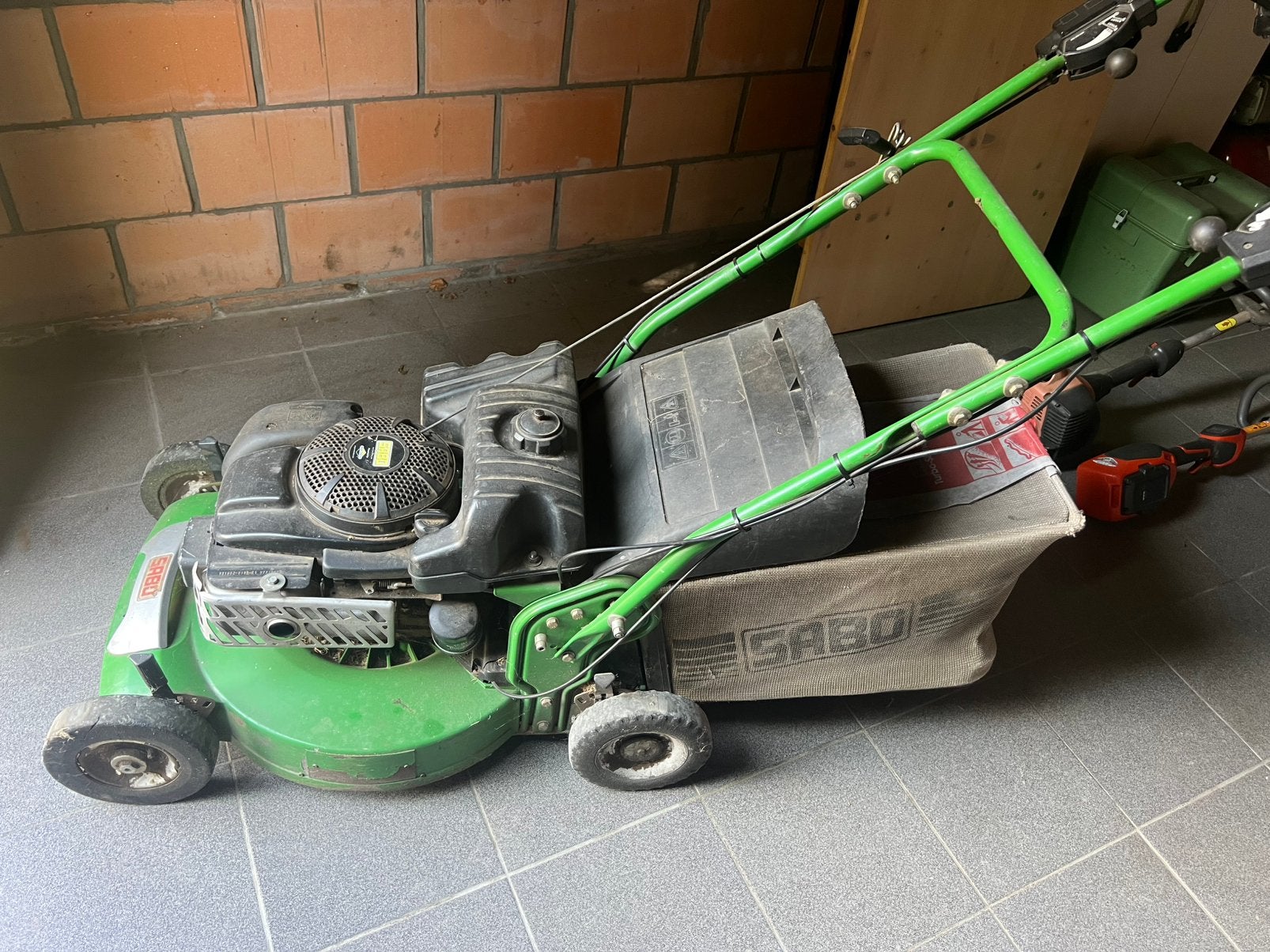 Sabo grasmaaier professioneel, Jardin & Terrasse, Tondeuses à gazon, Tondeuse rotative, Tondeuses à gazon à essence, Utilisé, Vitesses