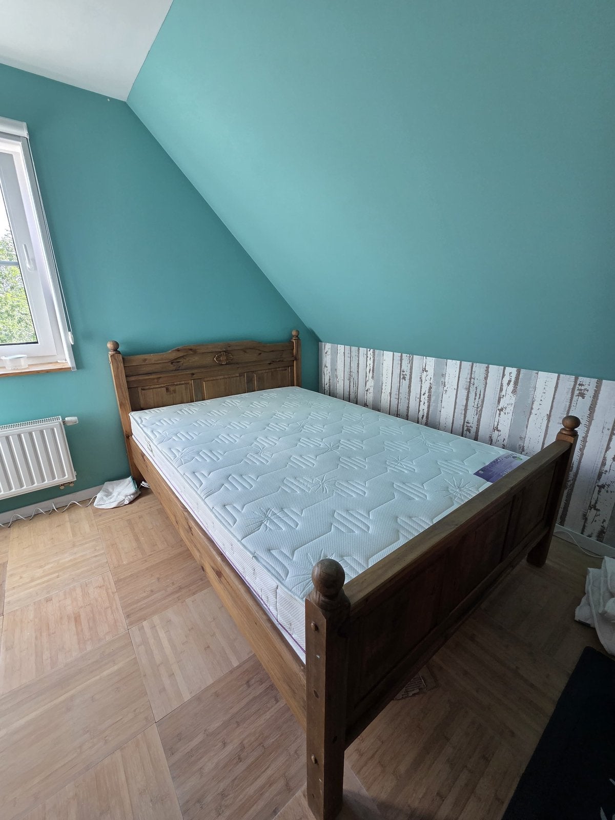 Massief houten bed incl nieuwe matras, Ophalen, Gebruikt, Bruin, Tweepersoons