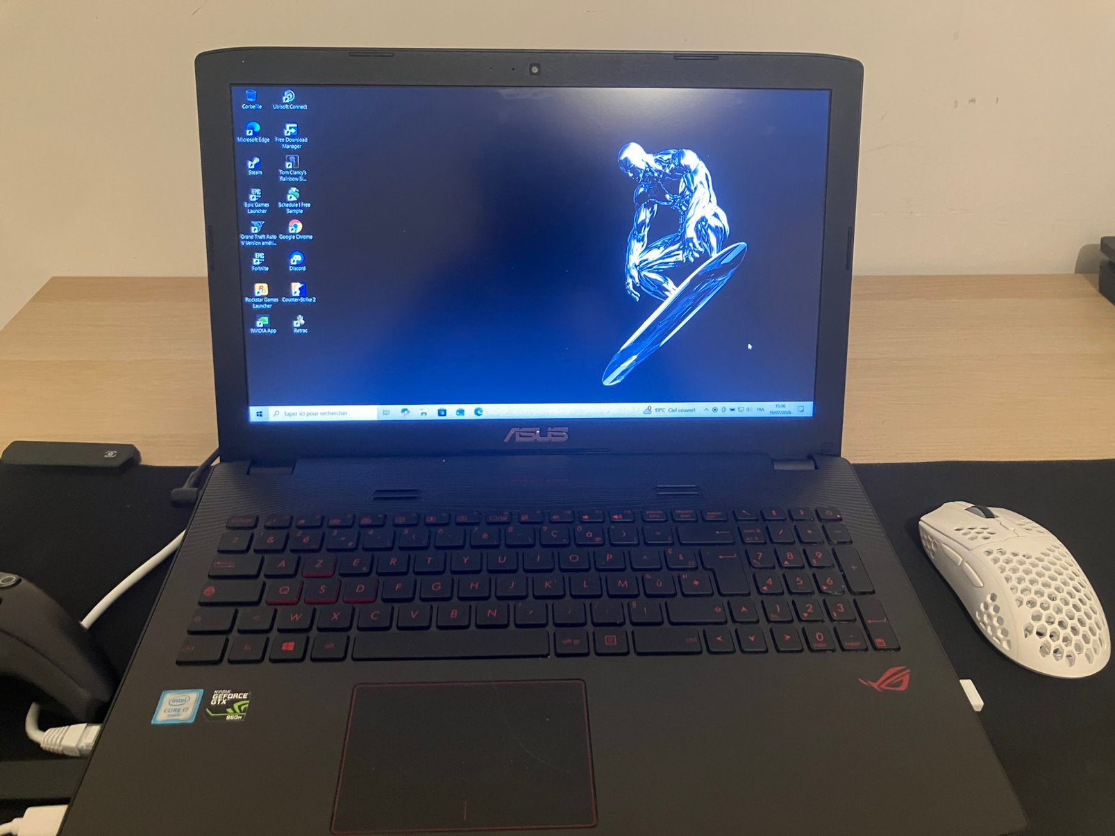 Pc gaming asus 100 € ou echange contre ecran, Neuf, HDD, 8 GB, 16 pouces