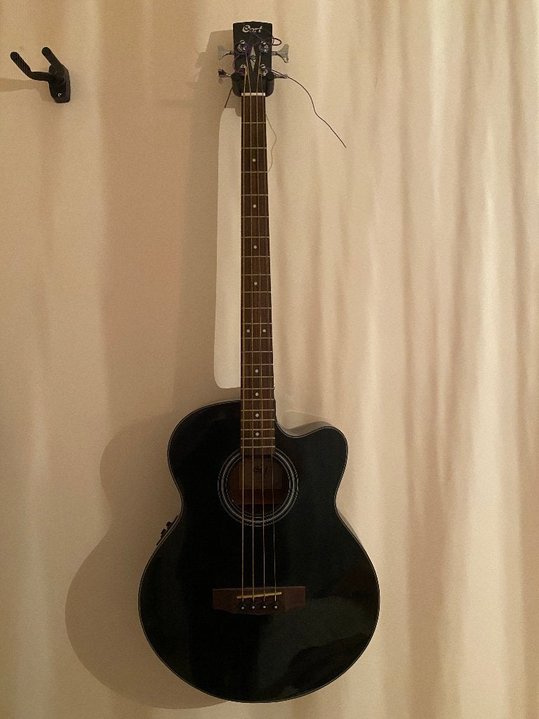 CORT semi-akoestische basgitaar, Muziek en Instrumenten, Ophalen, Zo goed als nieuw, Semi-akoestisch