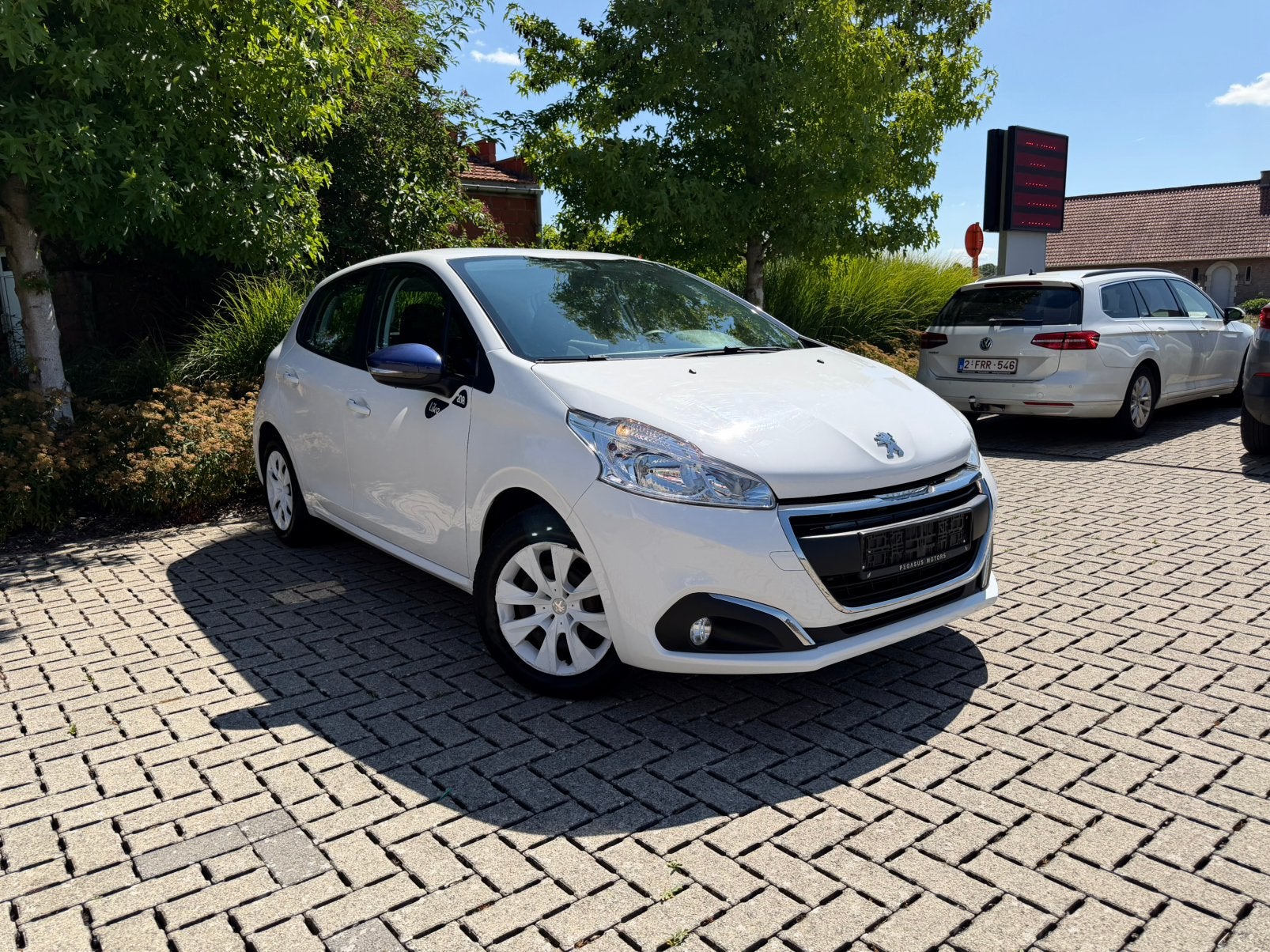 Peugeot 208 1.0i - 2016/091.000km/Euro 5 - Manueel, Auto's, Euro 5, Stof, 50 kW, Zwart