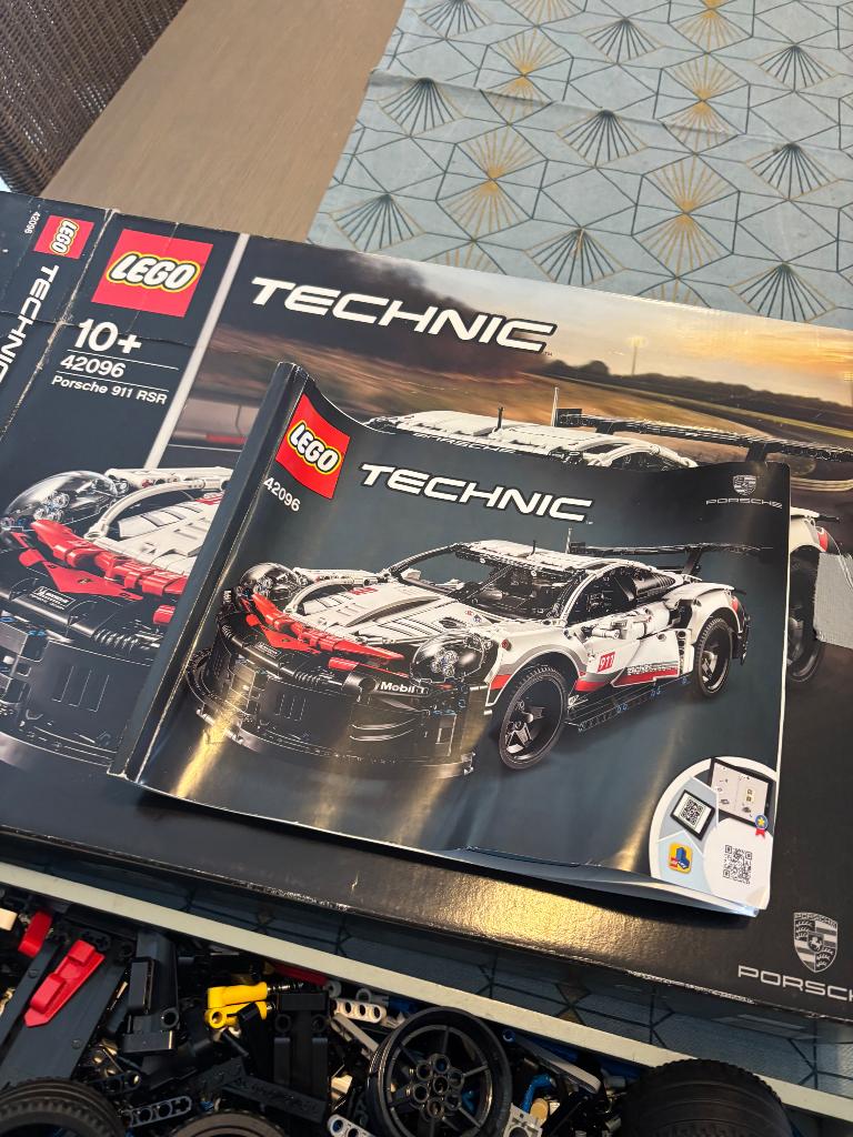 Lego Porsche, Enlèvement, Lego