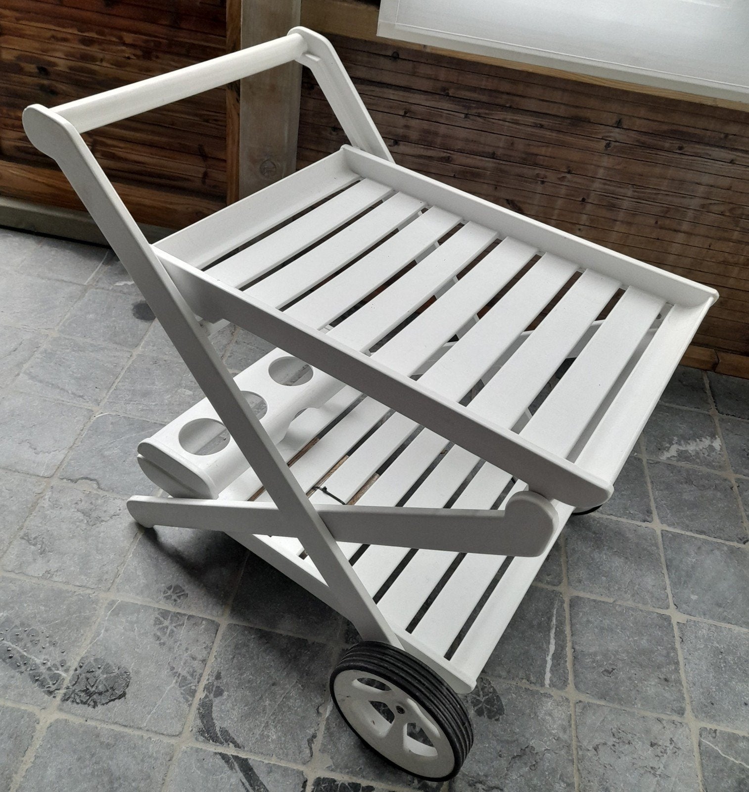 Serveerwagen, Ophalen