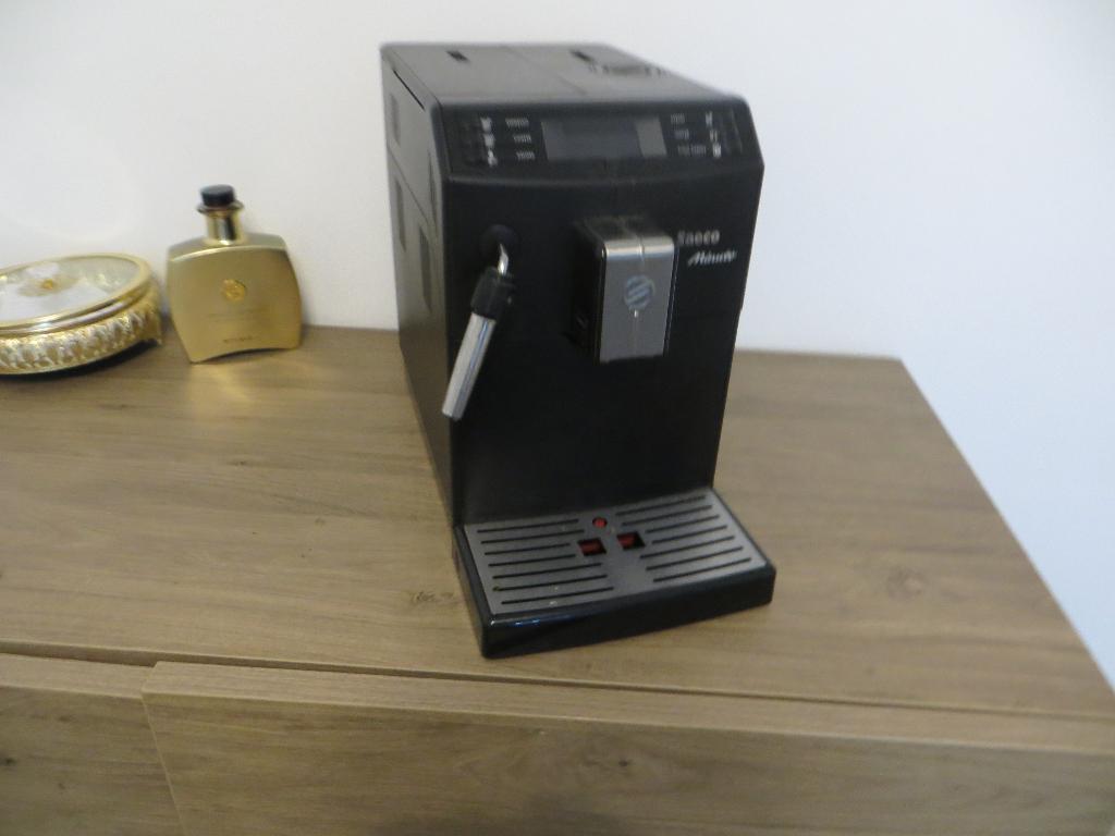 Machine a café, Machine à espresso, Réservoir d'eau amovible, Café en grains, 2 à 4 tasses