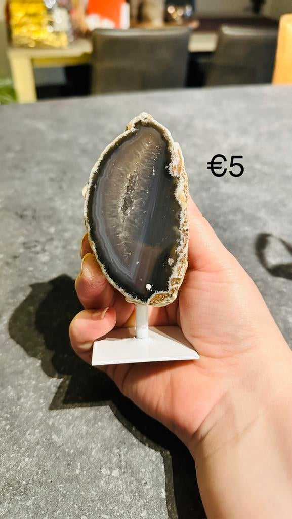 Diversen edelstenen, Ophalen
