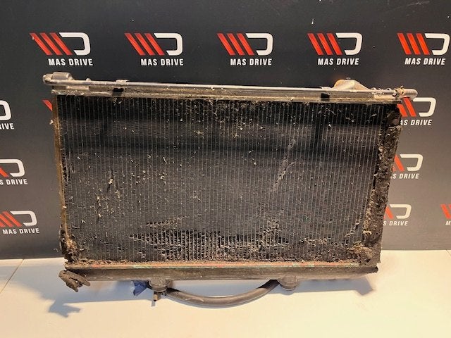 Lexus LS400 ucf10 radiator, Utilisé