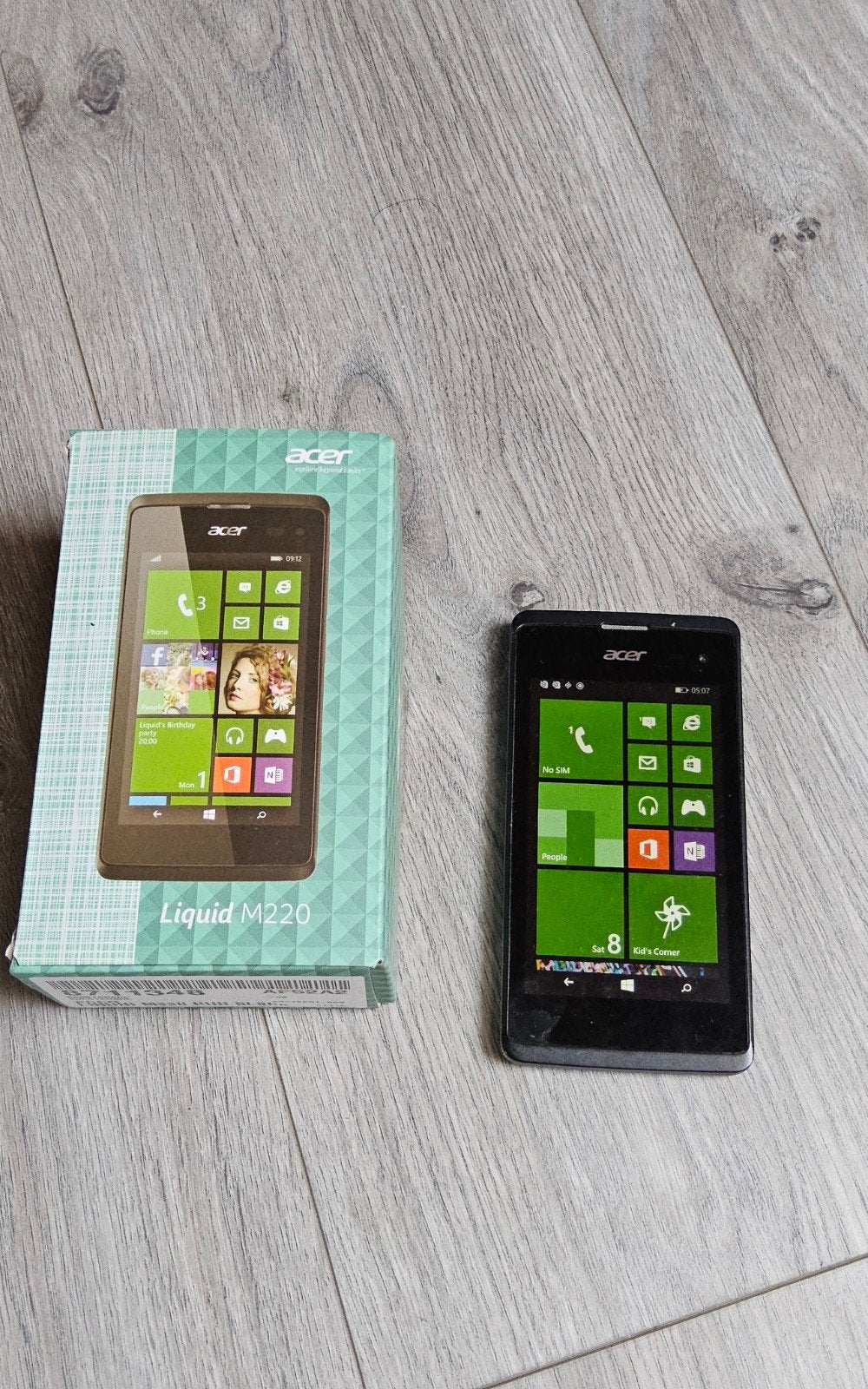 Acer Windows Phone, Dual-sim, bijna nieuwe
Met doos. Oplader, Ophalen of Verzenden