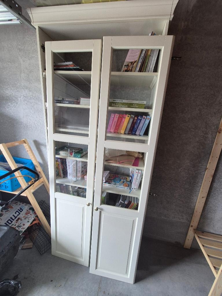 Ikea Liatorp vitrinekast ENKEL DE DEUREN!, Huis en Inrichting, Ophalen
