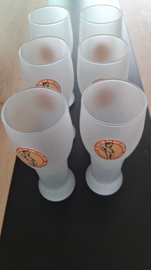 Verres Manekenpis, Collections