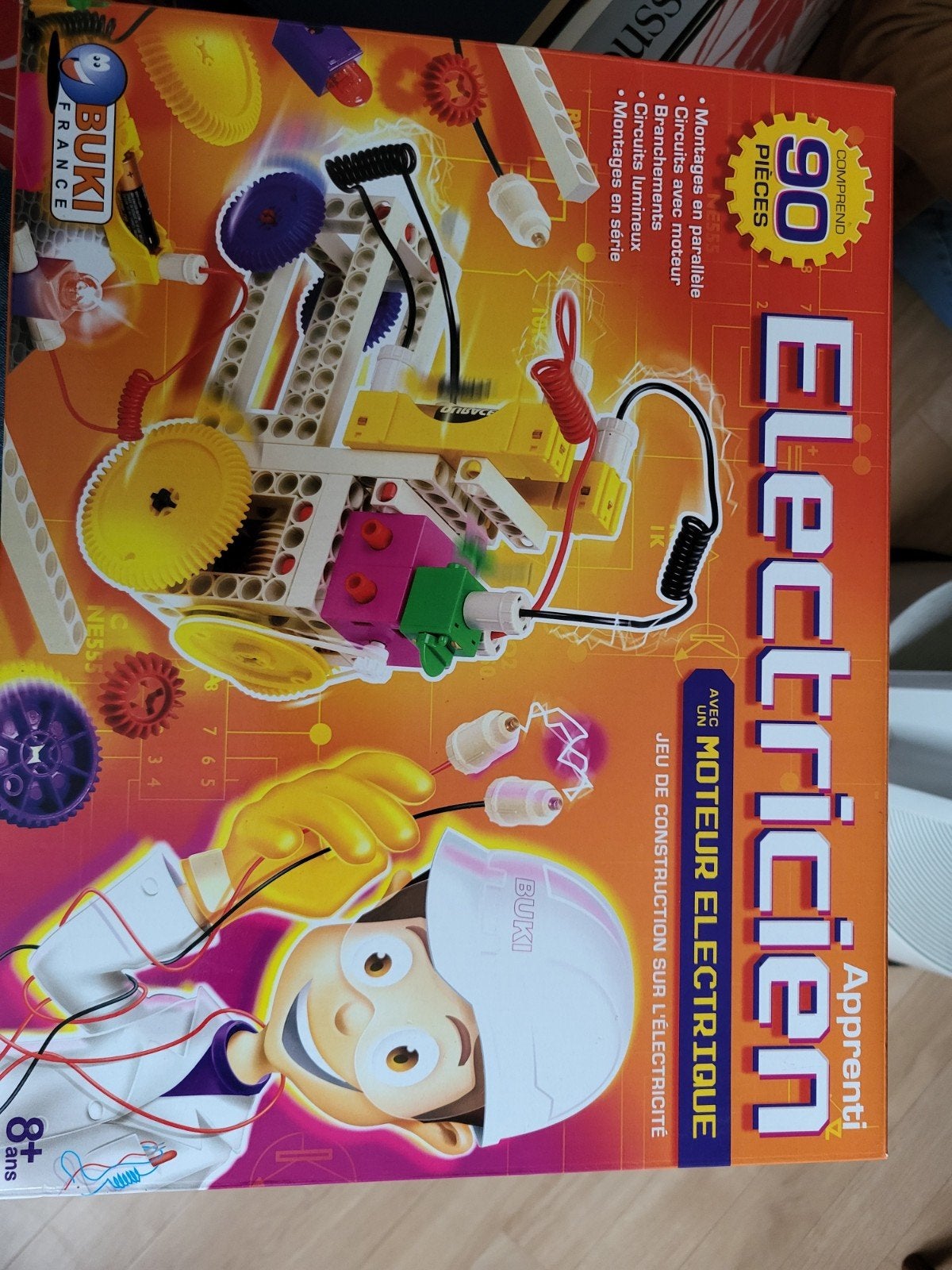 jeu Apprenti electricien, Enlèvement