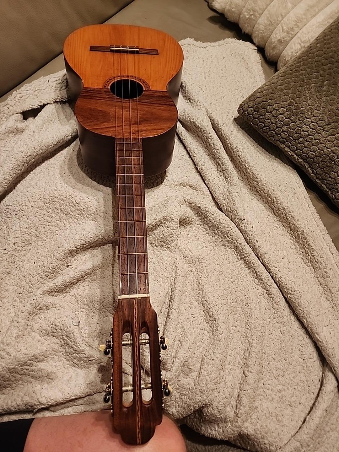 Small Spanish Guitar: Collectable, Musique & Instruments, Enlèvement ou Envoi