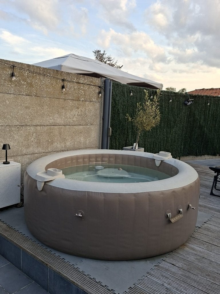 Intex PureSpa + accessoires (Opgelet: lees goed na!), Enlèvement, Utilisé, Couverture, Gonflable