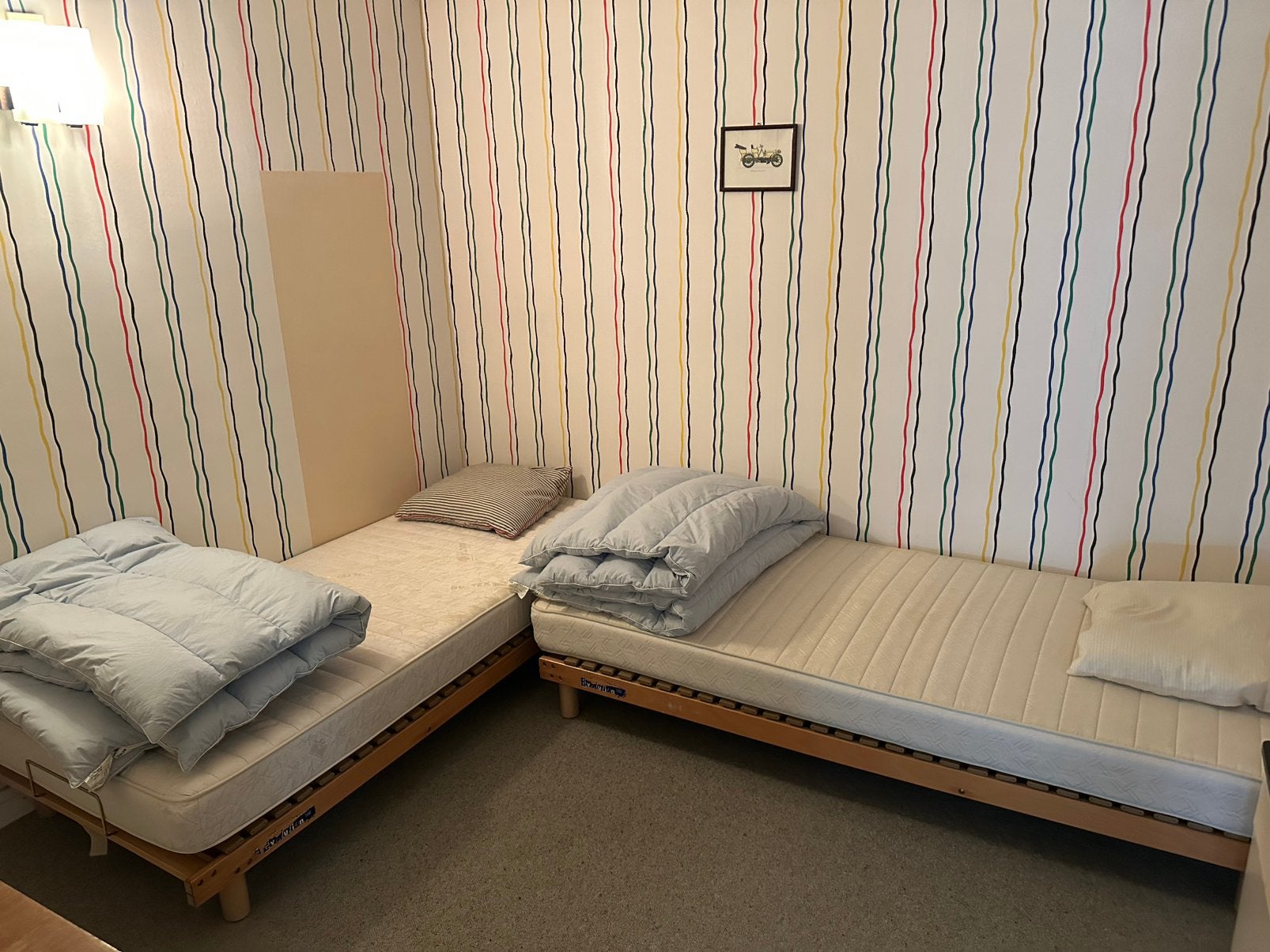 2 bedden, Huis en Inrichting, Ophalen, Zo goed als nieuw