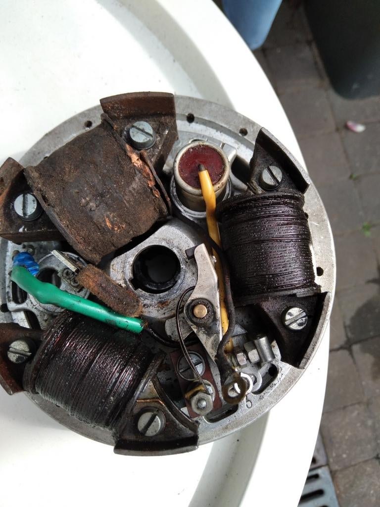 Oldtimer motoronderdelen sachs 98cc, Ophalen