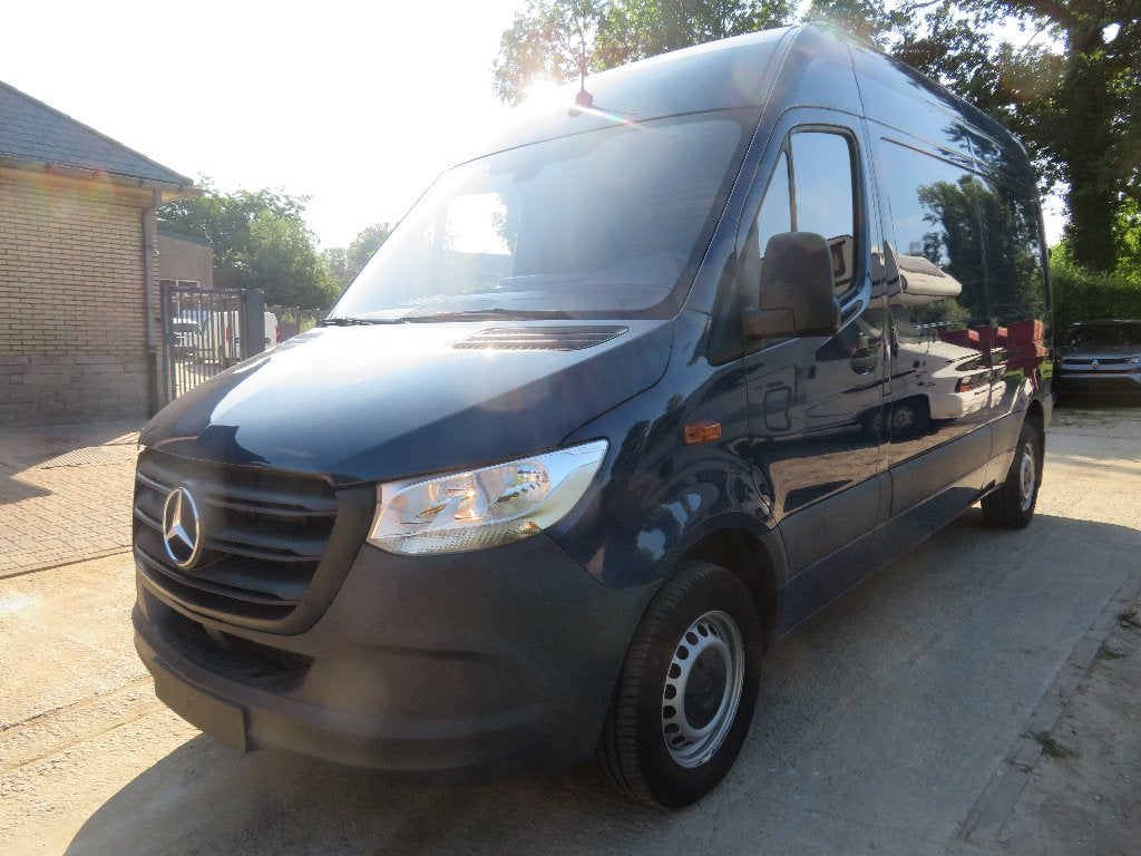 Mercedes-Benz Sprinter 311CDi - FWD - 10.421km - A2H2 - 2022, Auto's, Bestelwagens en Lichte vracht, Voorwielaandrijving, Dealer onderhouden