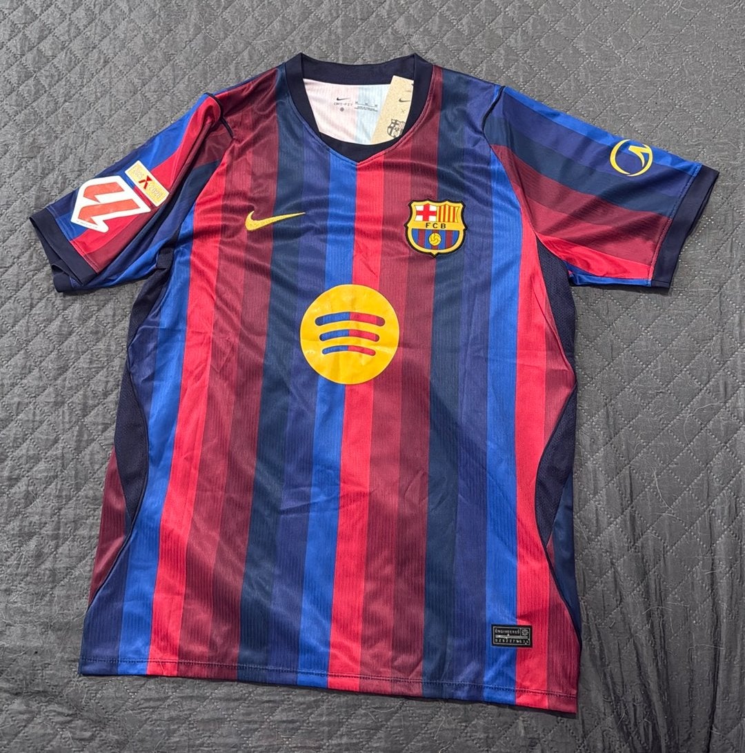 Barcelona home, Sports & Fitness, Football, Taille M, Enlèvement ou Envoi, Neuf, Maillot