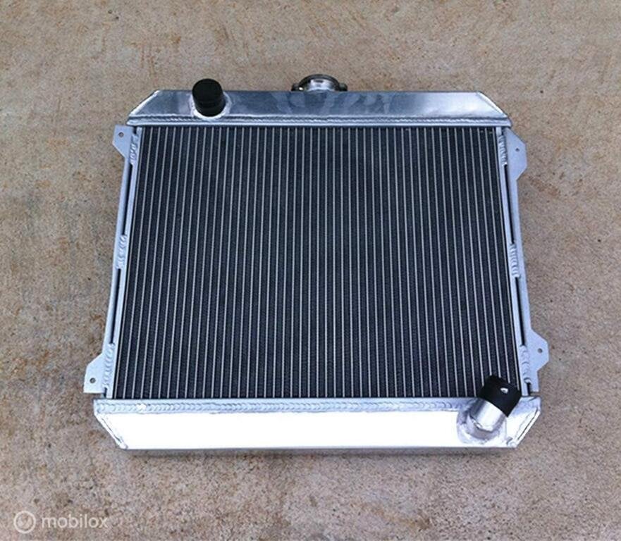 Radiateur DATSUN 510 610 620 710 720 L20B manual MT, Neuf, Enlèvement ou Envoi