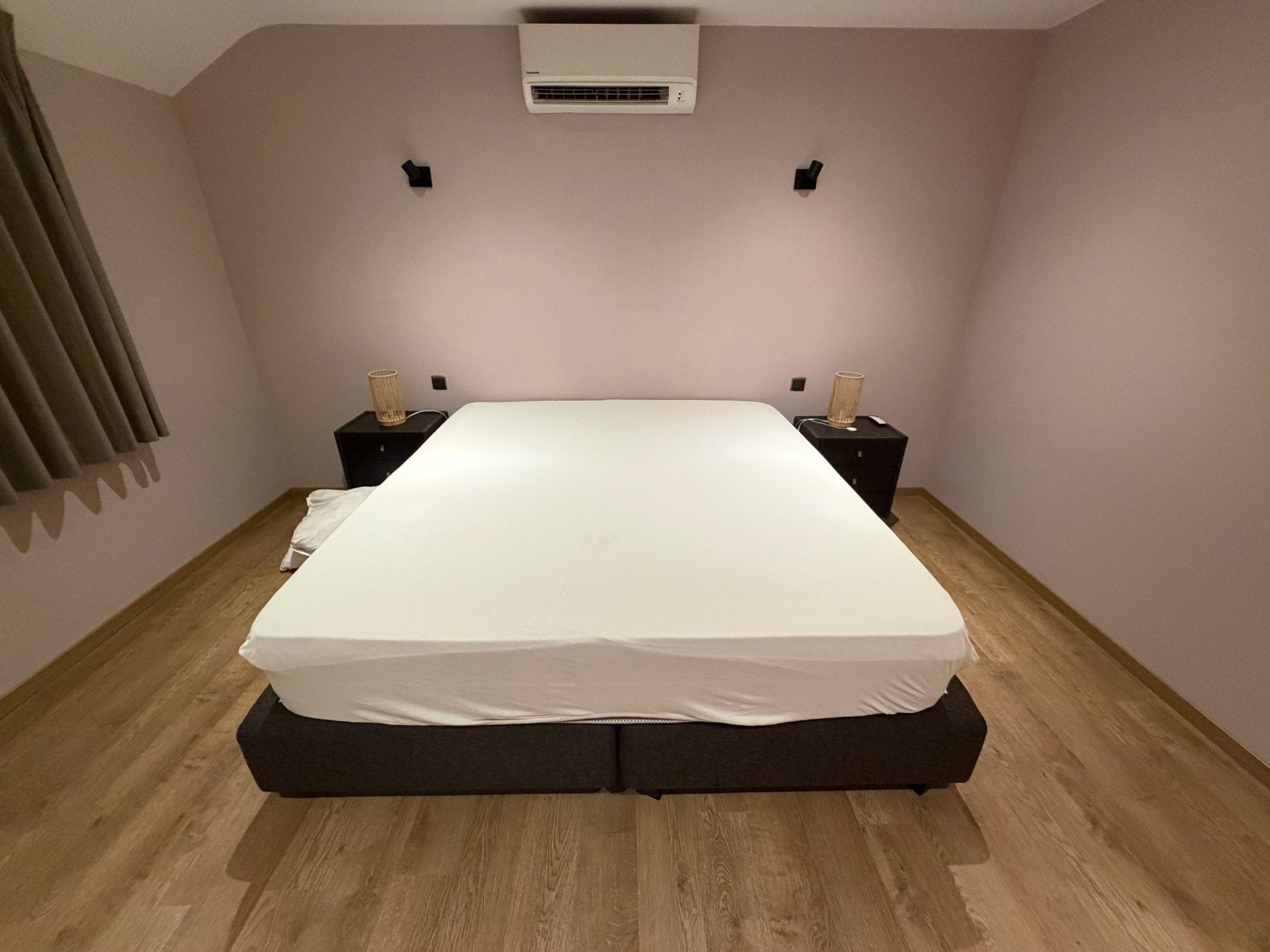 Boxspring + 2 nachtkastjes, Ophalen, Gebruikt, Bruin, Tweepersoons