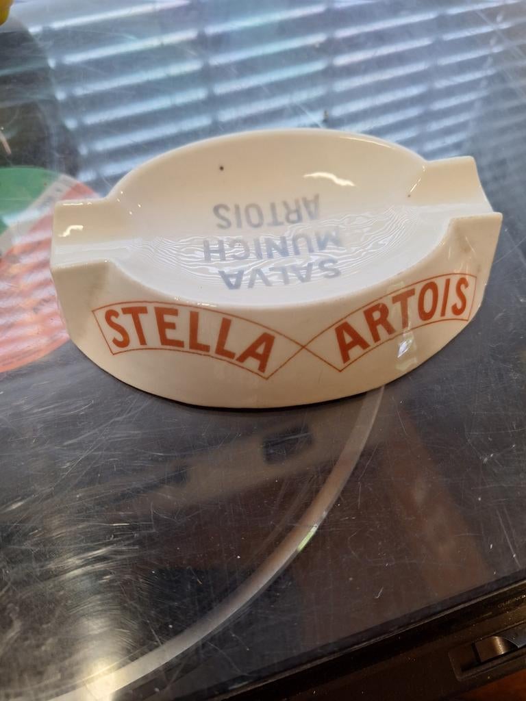 Oude asbak Asbak Stella Artois Salva München Baudour, Verzamelen, Ophalen of Verzenden, Stella Artois